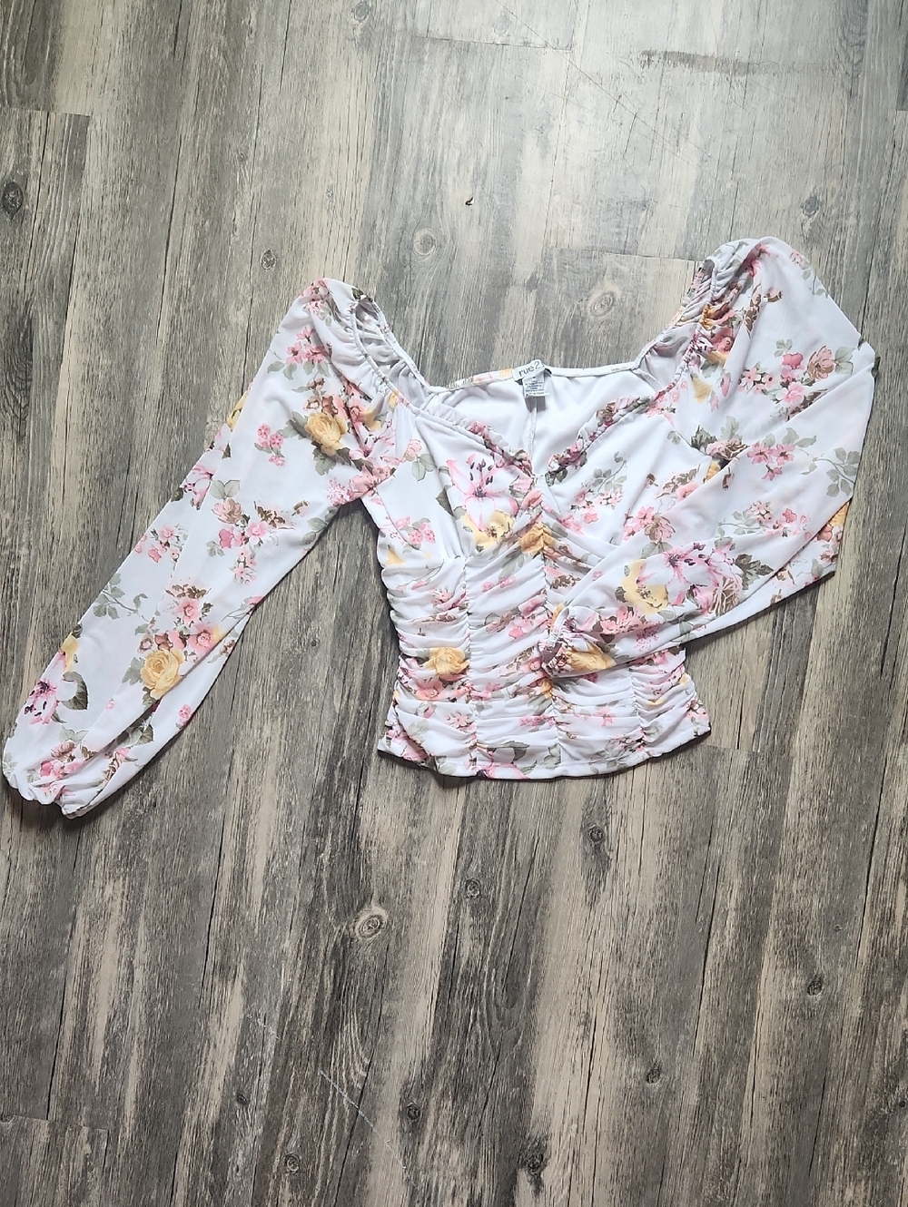 Rue21 White Floral Ruched V-Neck Blouse